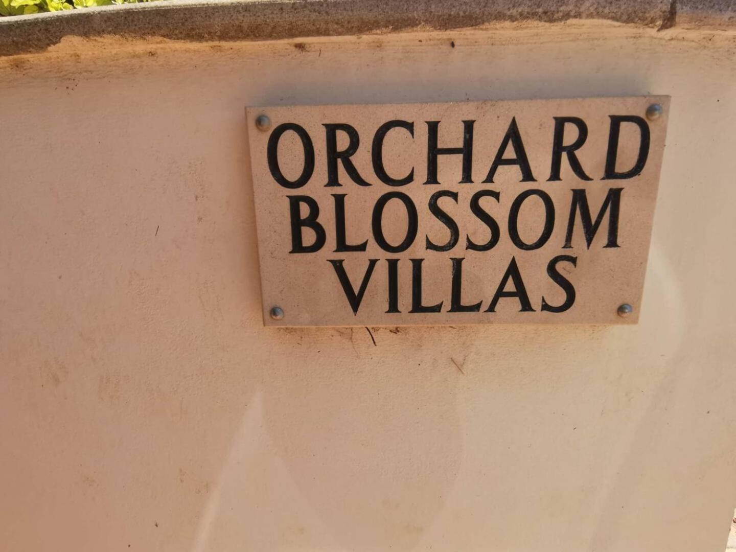 Orchard Blossom Private Villa With Pool Phrenaros Eksteriør bilde